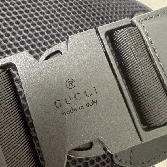 Gucci GG Belt Bag in Rubber-effect Leather NWT - Picture 5 of 9